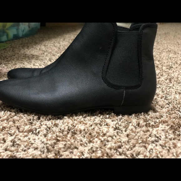 Cannot fit them anymore - Picture 3 of 3